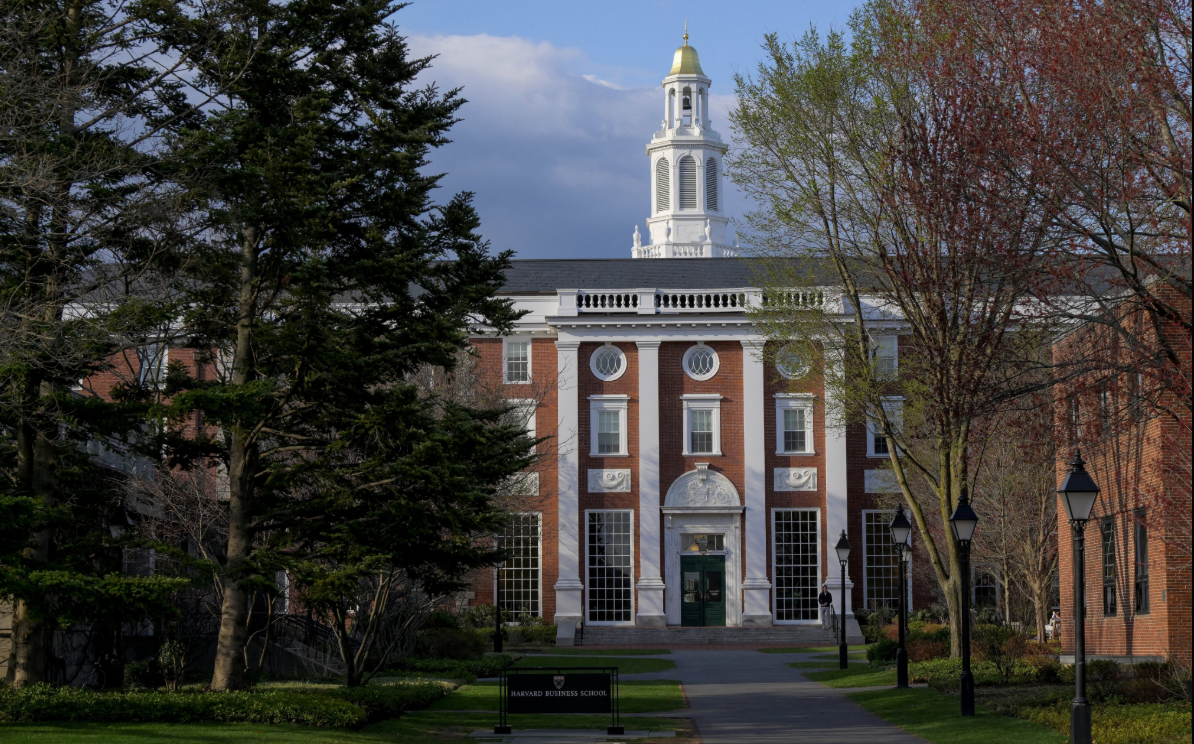 Trump Setop Hibah Rp 984 Miliar untuk Harvard, Dituduh Gagal Atasi Antisemitisme